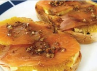 Tostadas-de-salmón-y-naranja-comida-italiana